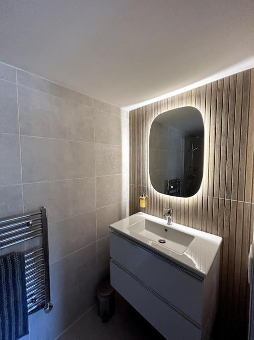 Logement Avec Piscine Privee Chauffee Biarriz Exterior foto